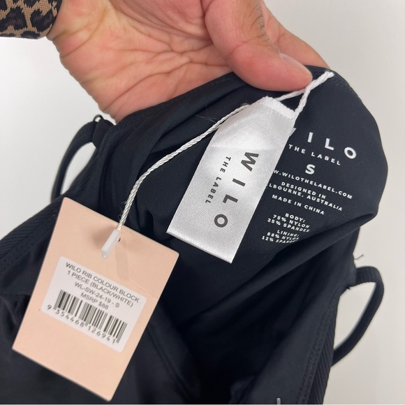 NEW WILO the Label Ribbed Color Block One Piece Swimsuit Women's Size Small - Picture 10 of 10